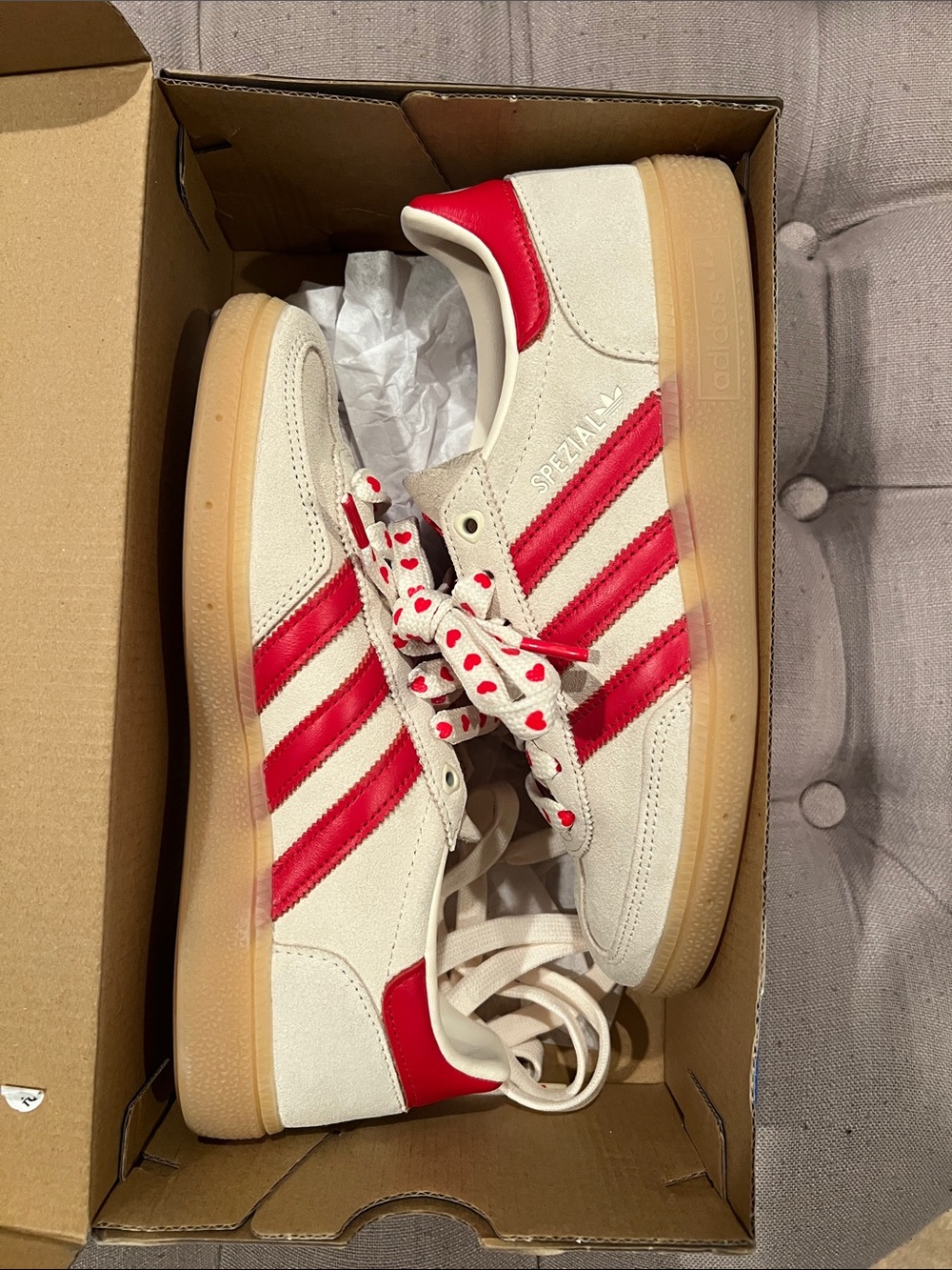 Adidas Handball  Spezial valentines heart Sneakers sz 8